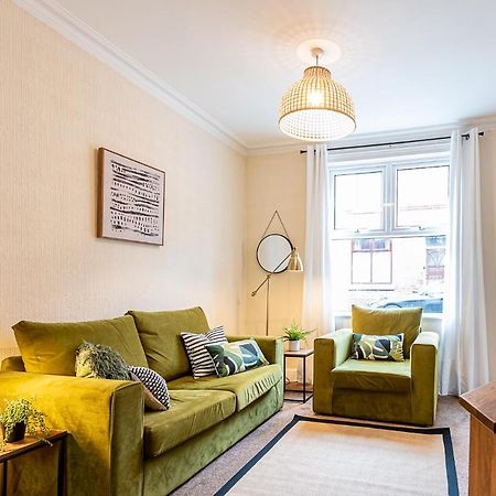 2 Bed, Up To 6 Guests Near Chester City Centre 外观 照片