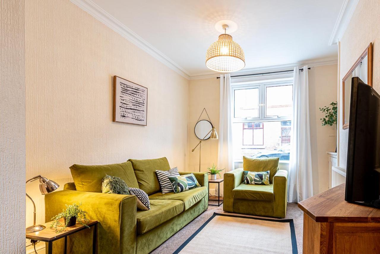 2 Bed, Up To 6 Guests Near Chester City Centre 外观 照片