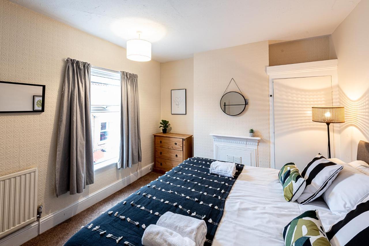2 Bed, Up To 6 Guests Near Chester City Centre 外观 照片