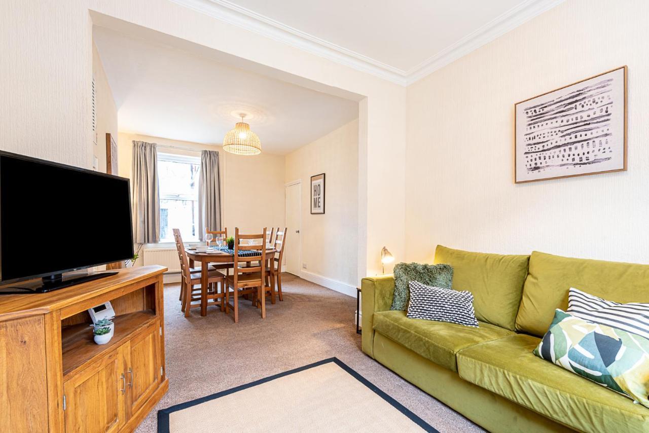 2 Bed, Up To 6 Guests Near Chester City Centre 外观 照片