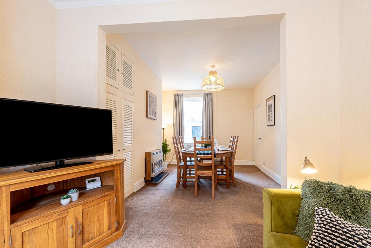 2 Bed, Up To 6 Guests Near Chester City Centre 外观 照片